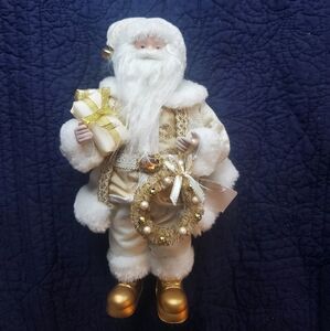Pier 1 White And Gold Snowy Santa Decor Figure With Wreath